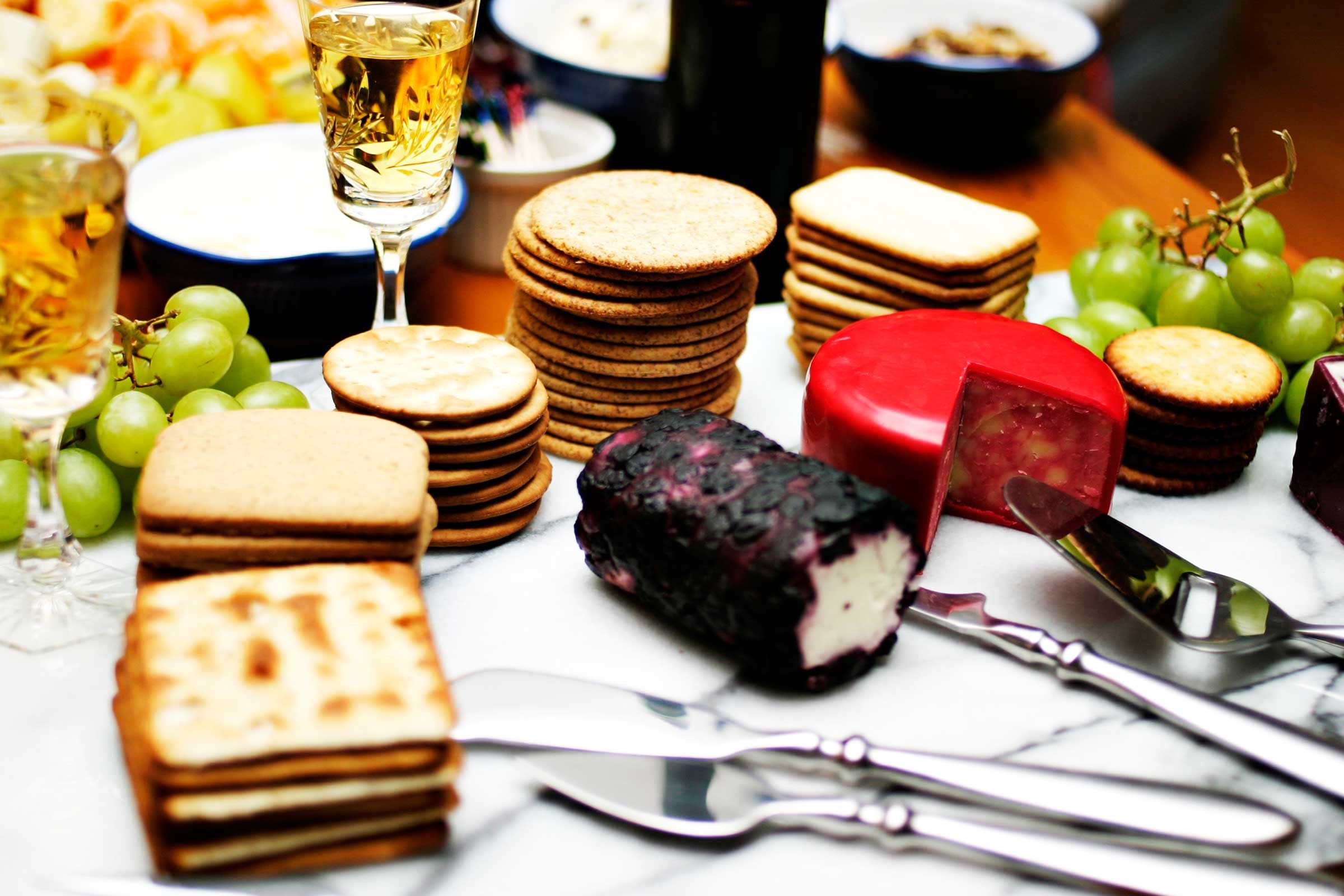 cheese and cracker appetizers