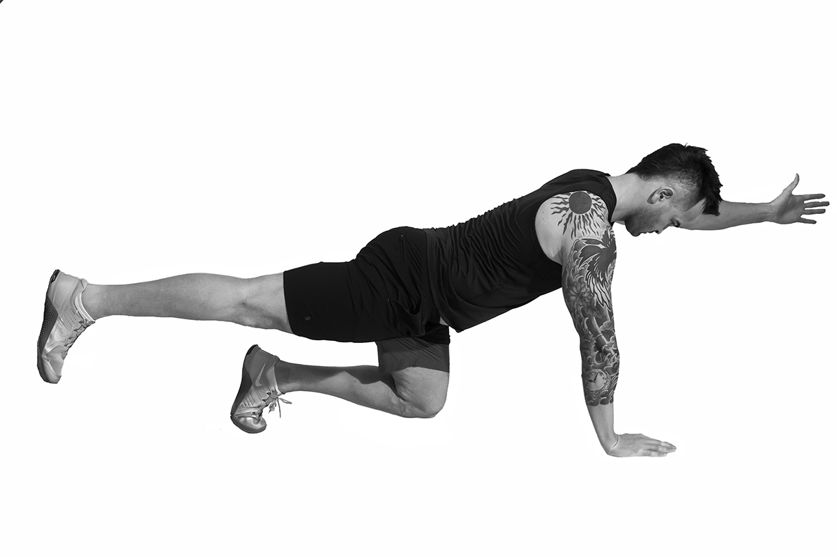 06-warm-up-exercises-bird-dog