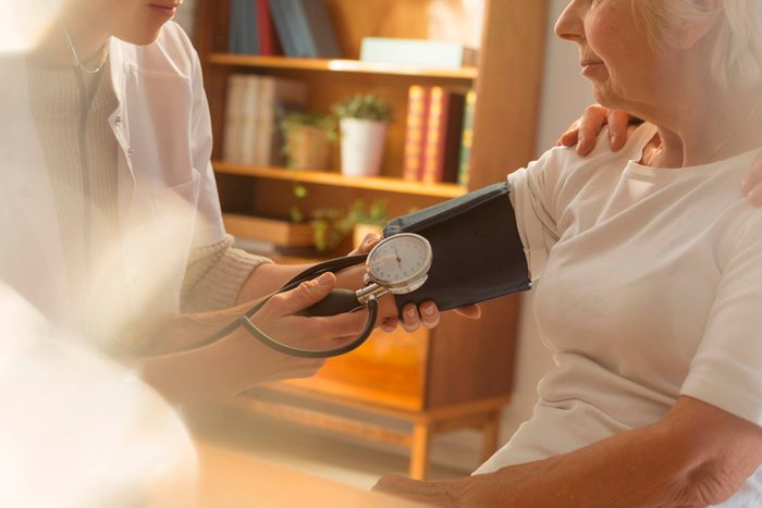 11-doctor-Signs Your Brain is Aging Faster Than You Are_591853601-Photographee.eu