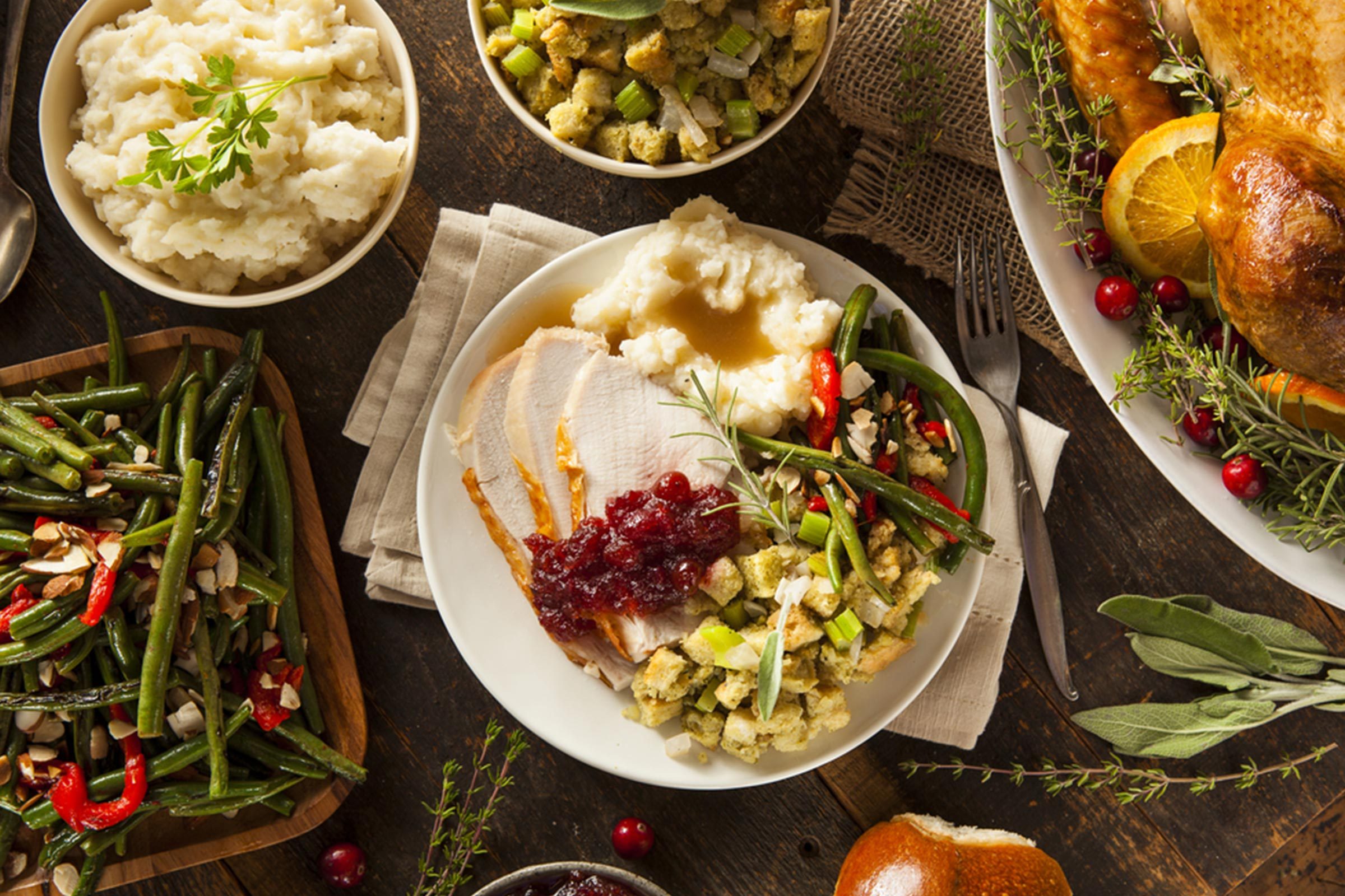 15 Things You Should Never, Ever Discuss at Thanksgiving Dinner