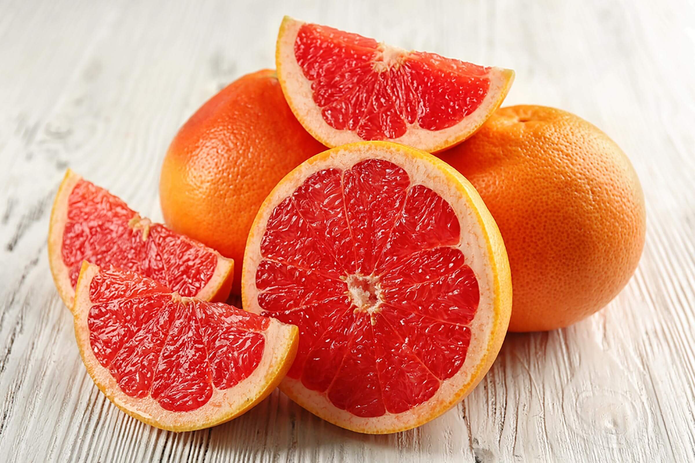 Whole grapefruit, grapefruit slices