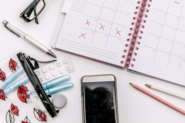 period menstruation schedule cycle planner