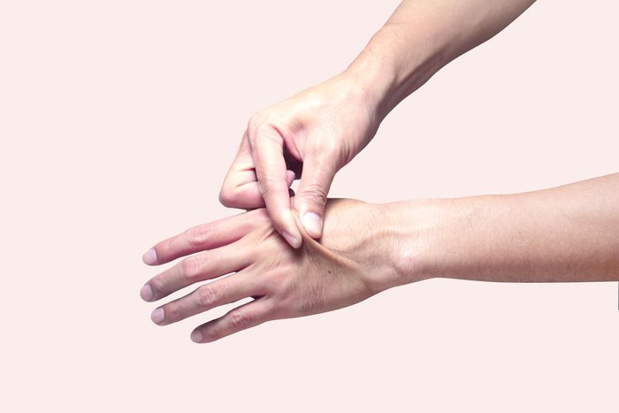 skin elasticity tent hand