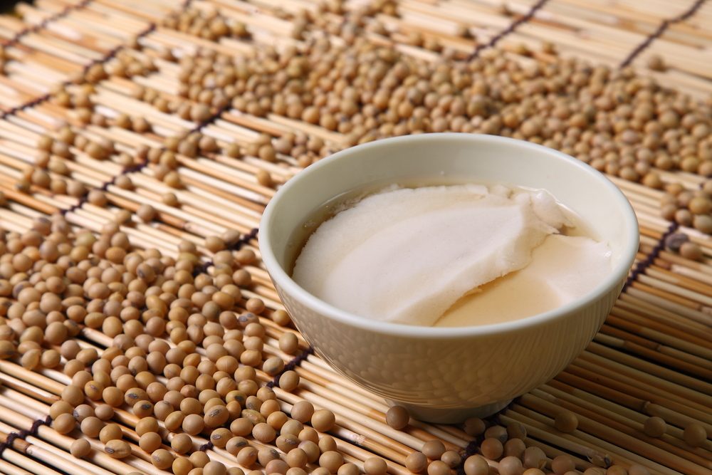 Douhua , Taiwanese Tofu Dessert, tofu pudding, soybean pudding.