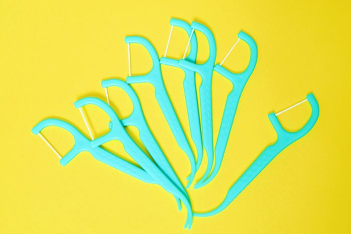 how to floss, you're probably flossing wrong