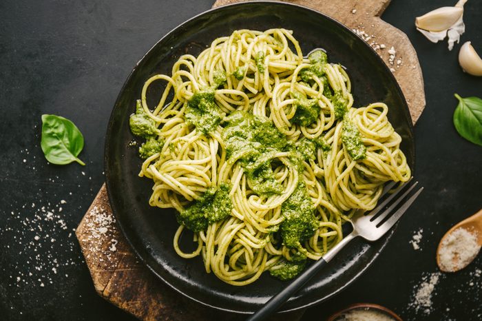 pesto pasta dish