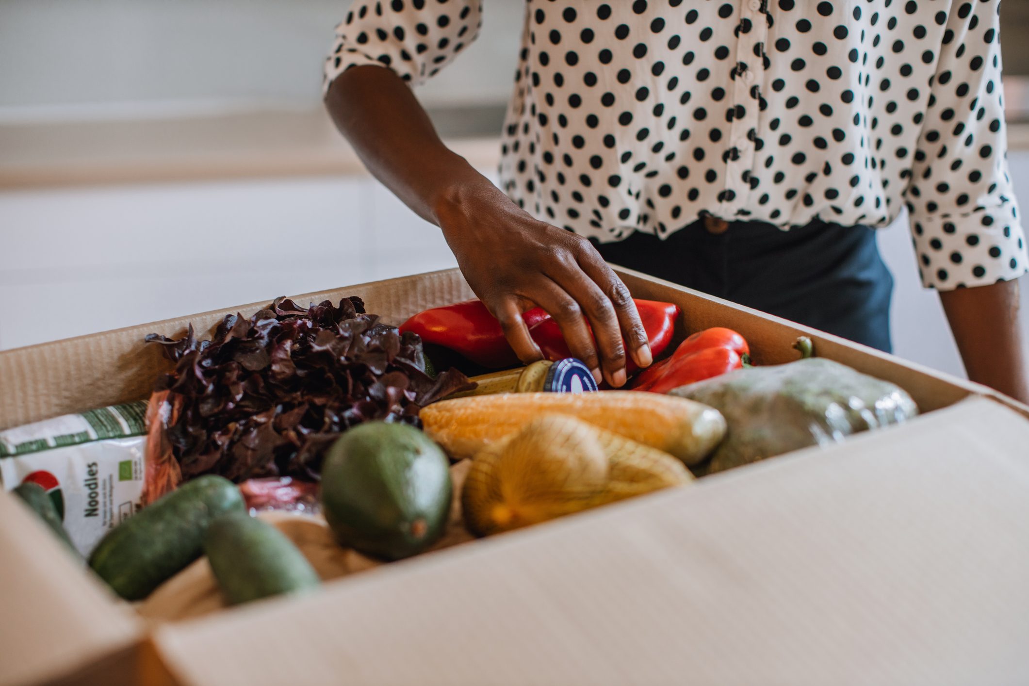 box of grocery produce