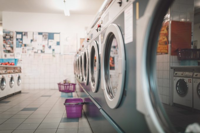 laundromat washing mashines