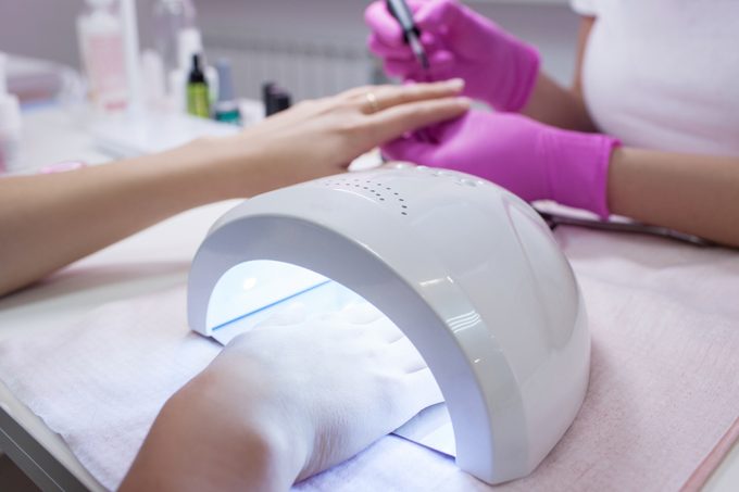nail polish UV light lamp