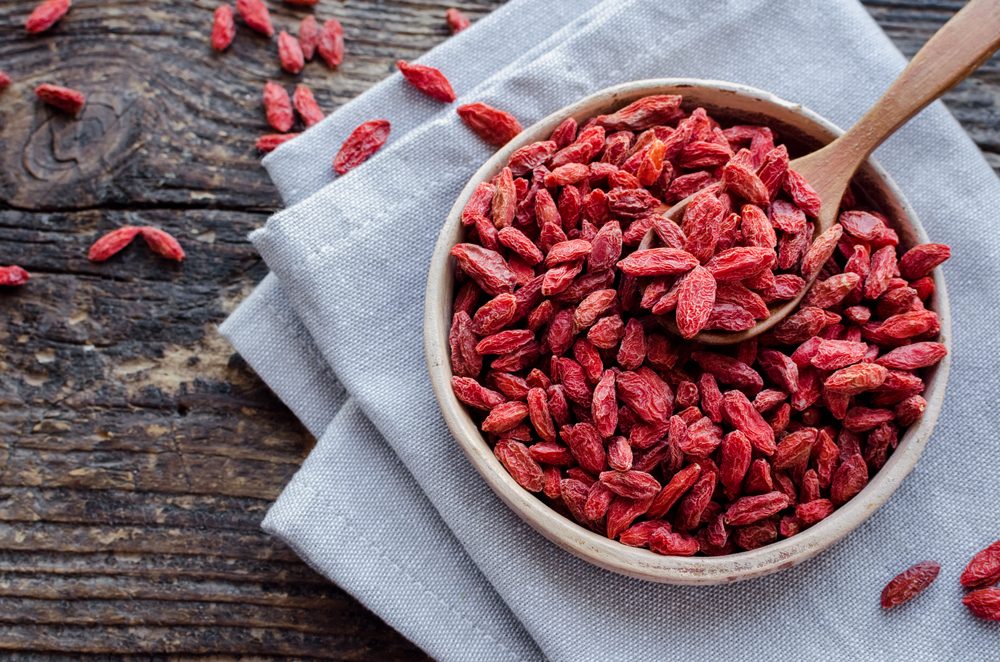 goji berries in bowl