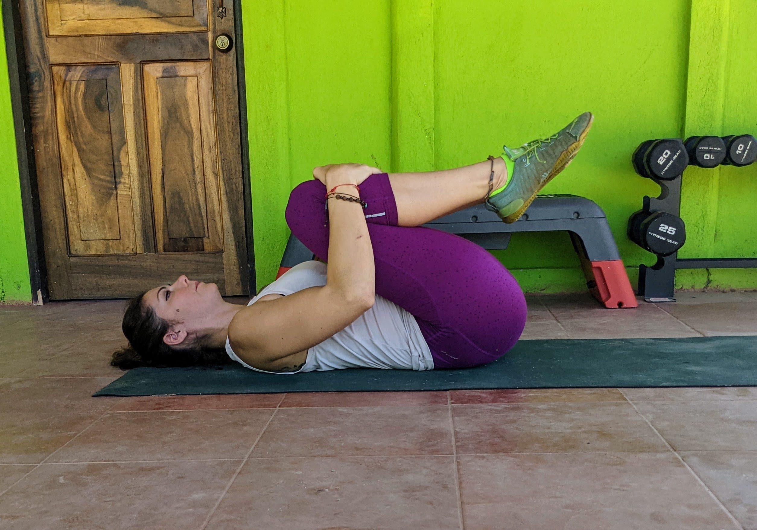 knees to chest stretch for lower back