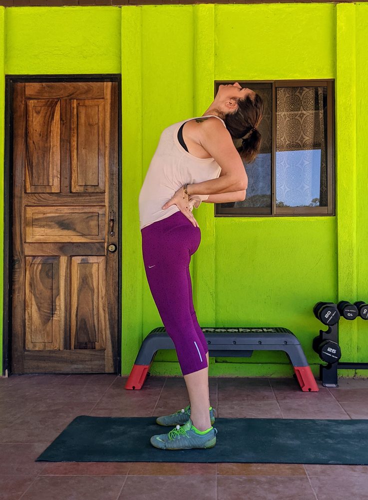 Standing Backbend Stretch01