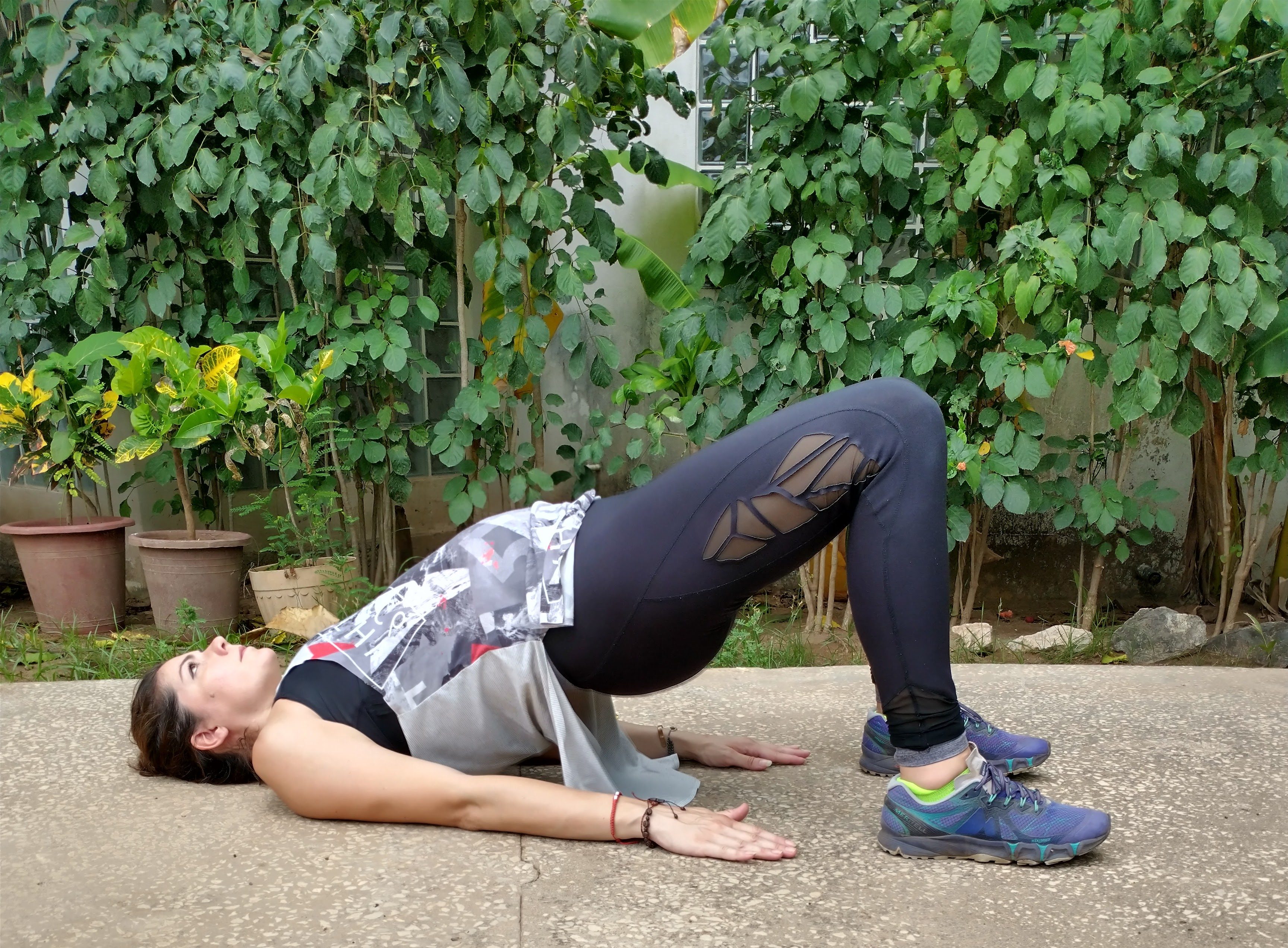 pelvic bridge exercise