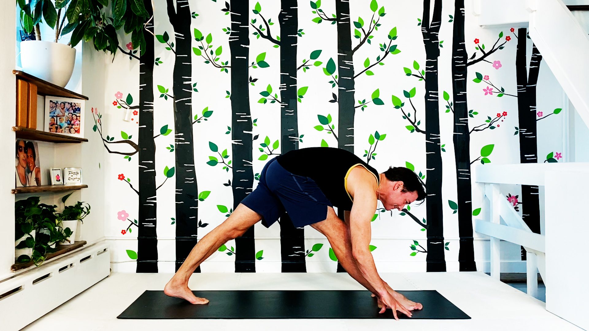 straight leg lunge yoga pose