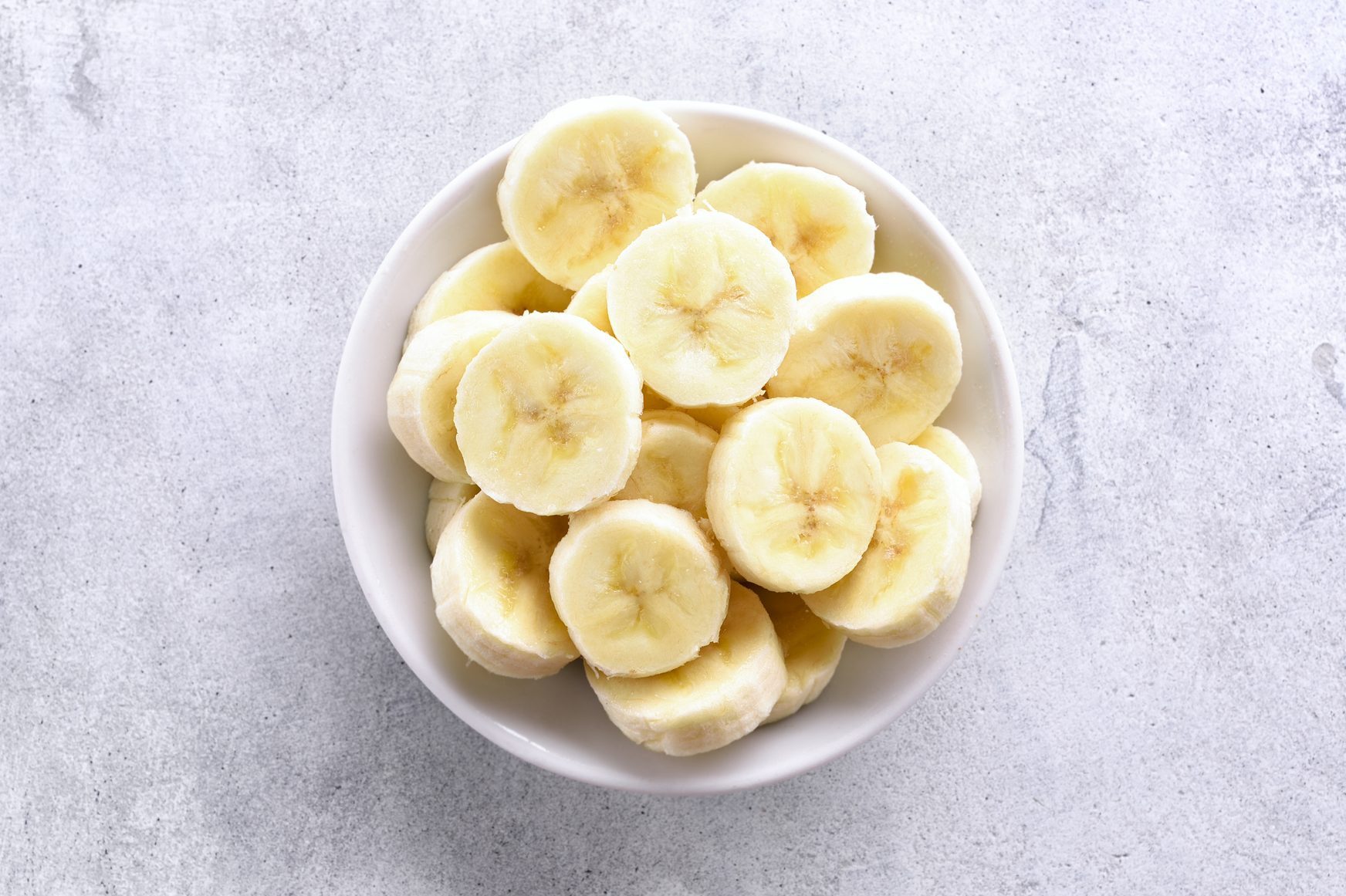 Banana slices in bowl