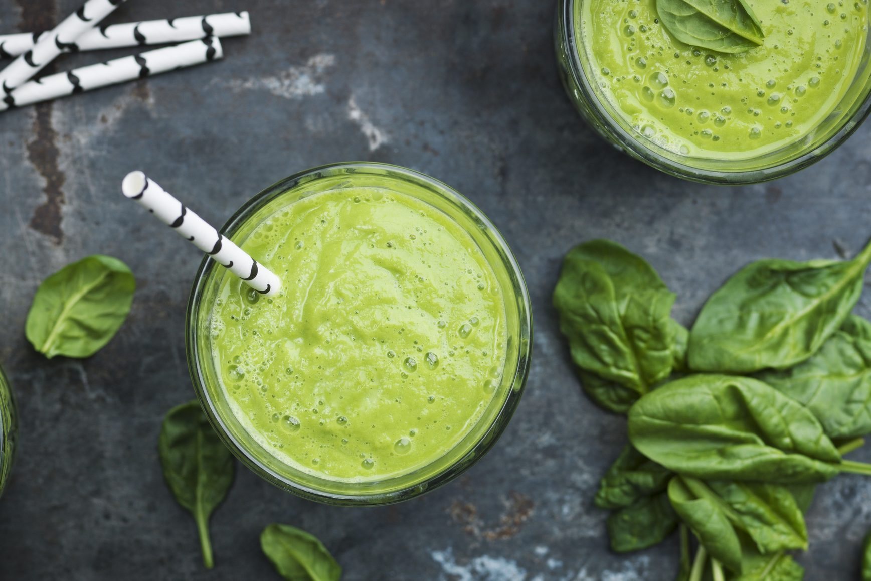 Green spinach smoothie