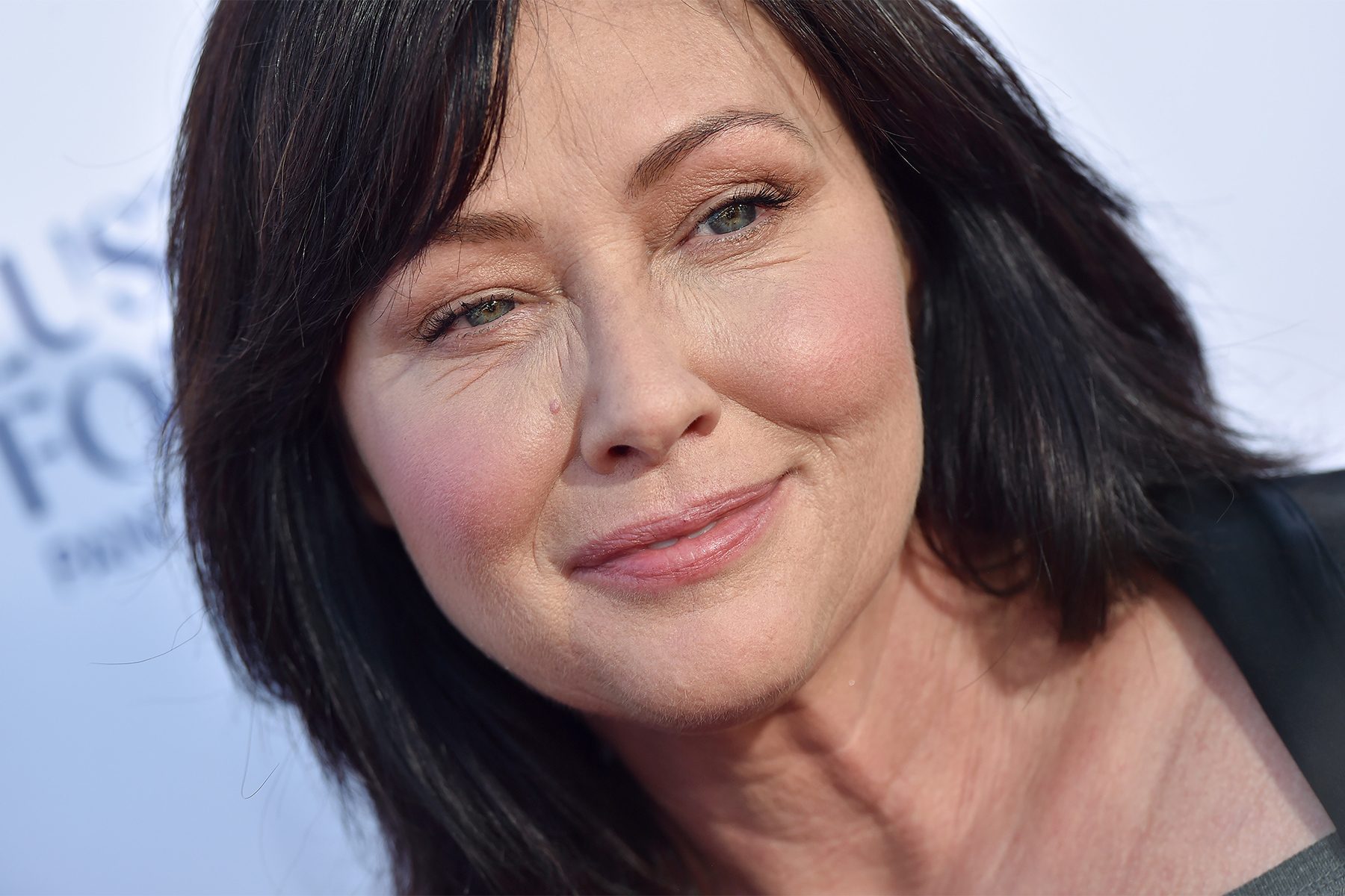 10 Moments Shannen Doherty Taught Us About Strength Gettyimages 1028997760