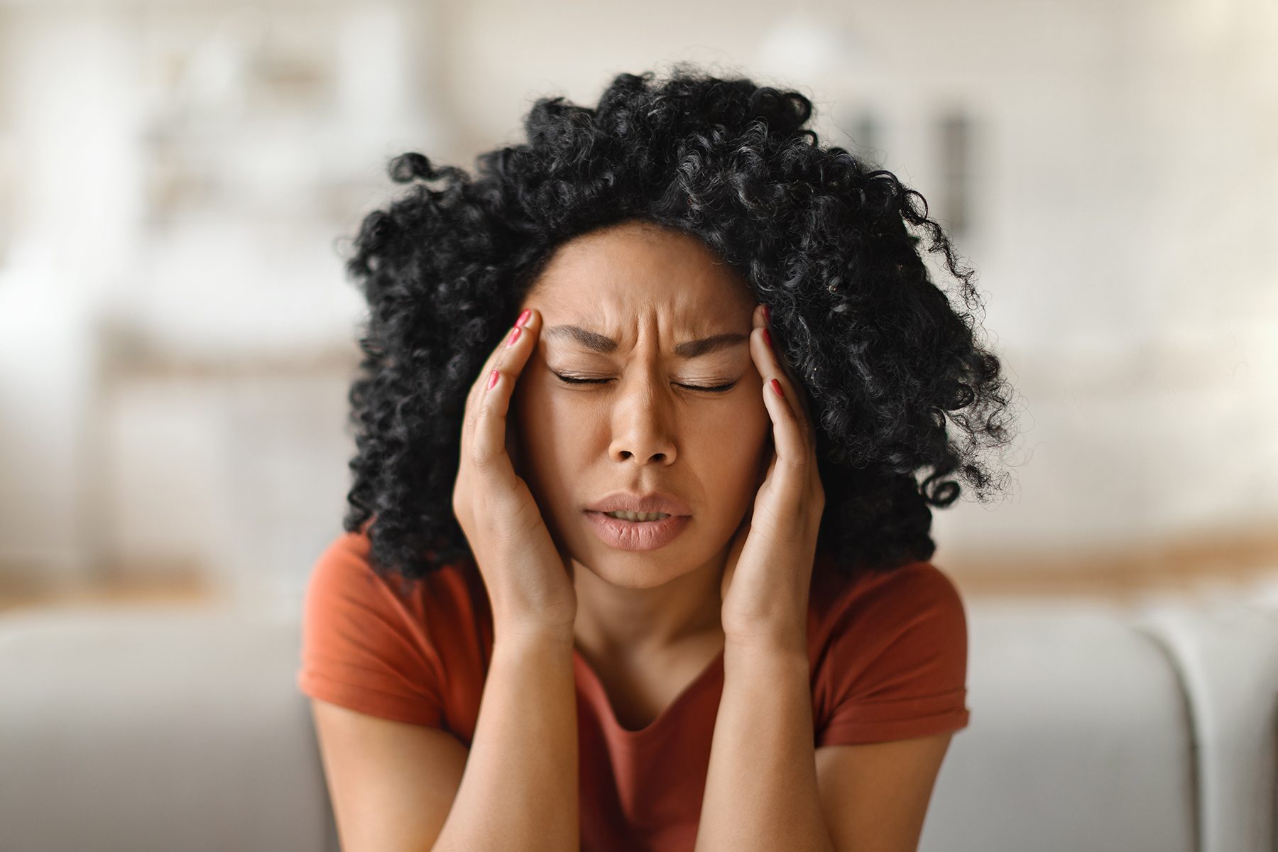 10 Silent Signs Stress Is Making You Sick Gettyimages 1776137519