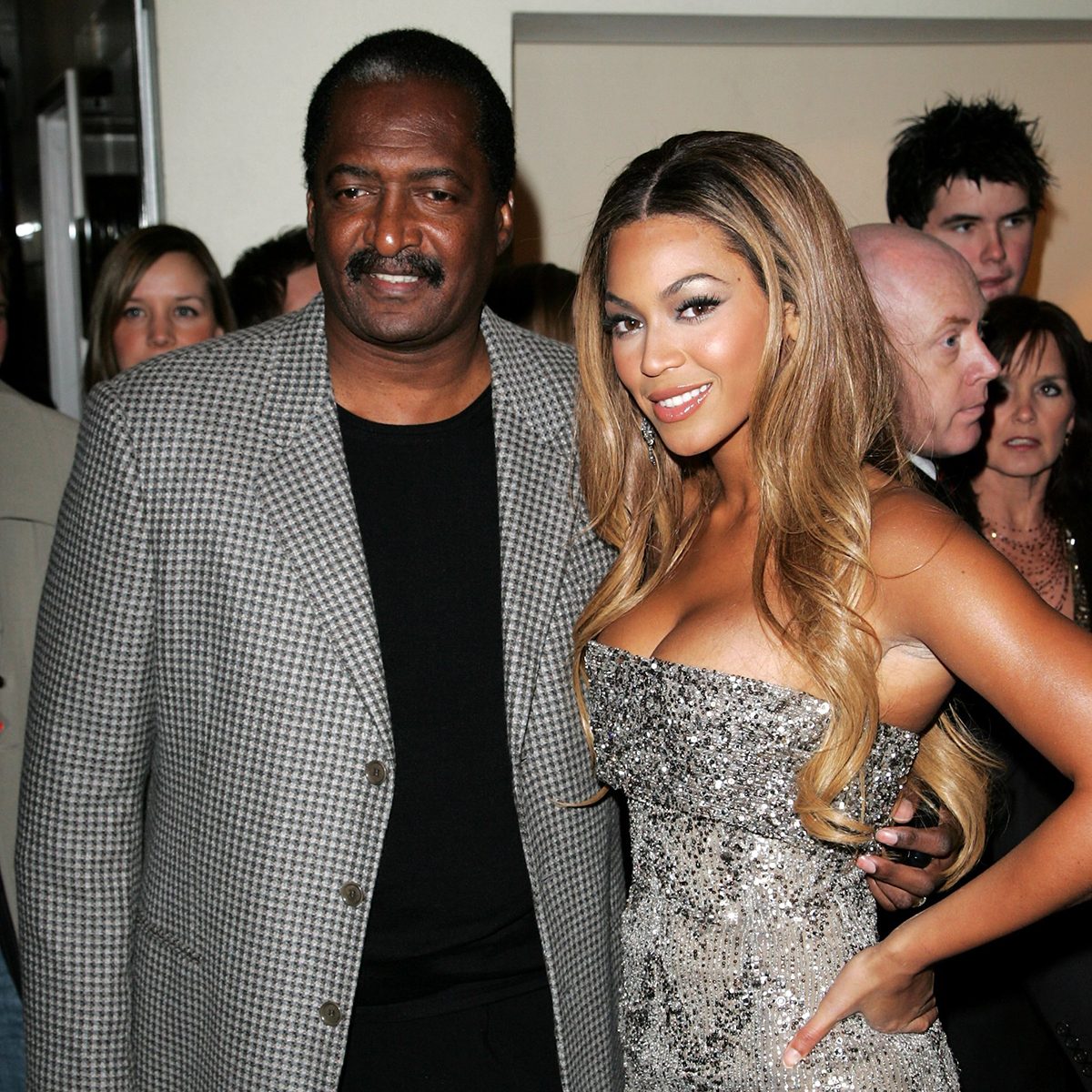 Beyonce and dad Mathew Knowles arriving at the UK premiere of "Dreamgirls" at Odeon Leicester Square on January 21, 2007 in London, England. 