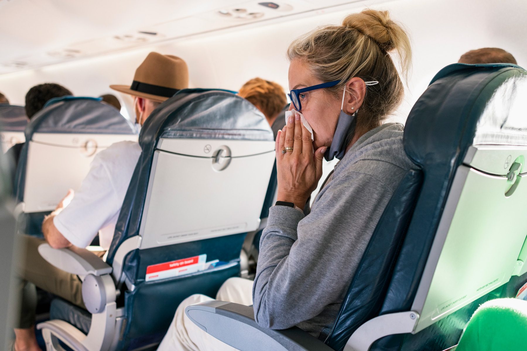 What A Long Flight Does To Your Body