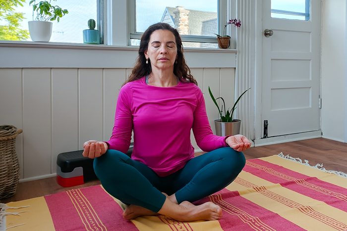 15 Things To Start Doing At 50 That'll Save Your Brain At 80