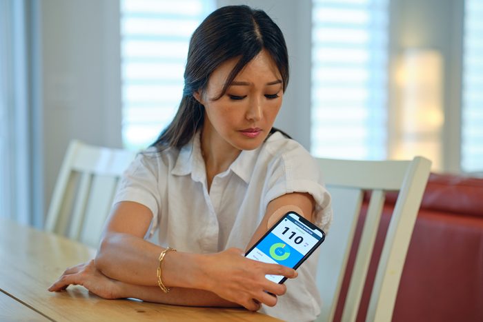 15 Things To Start Doing At 50 That'll Save Your Brain At 80