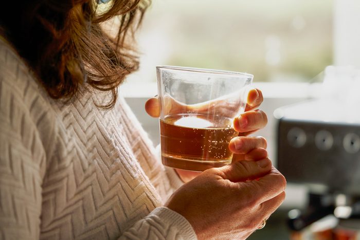 8 Things You Should Never Do While Taking Apple Cider Vinegar