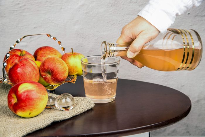 8 Things You Should Never Do While Taking Apple Cider Vinegar